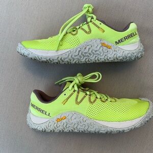 Merrell Women's Trail Glove 7 Sneaker